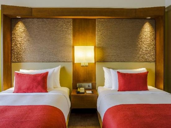 Фото Crowne Plaza Bangkok Lumpini Park, an Ihg Hotel