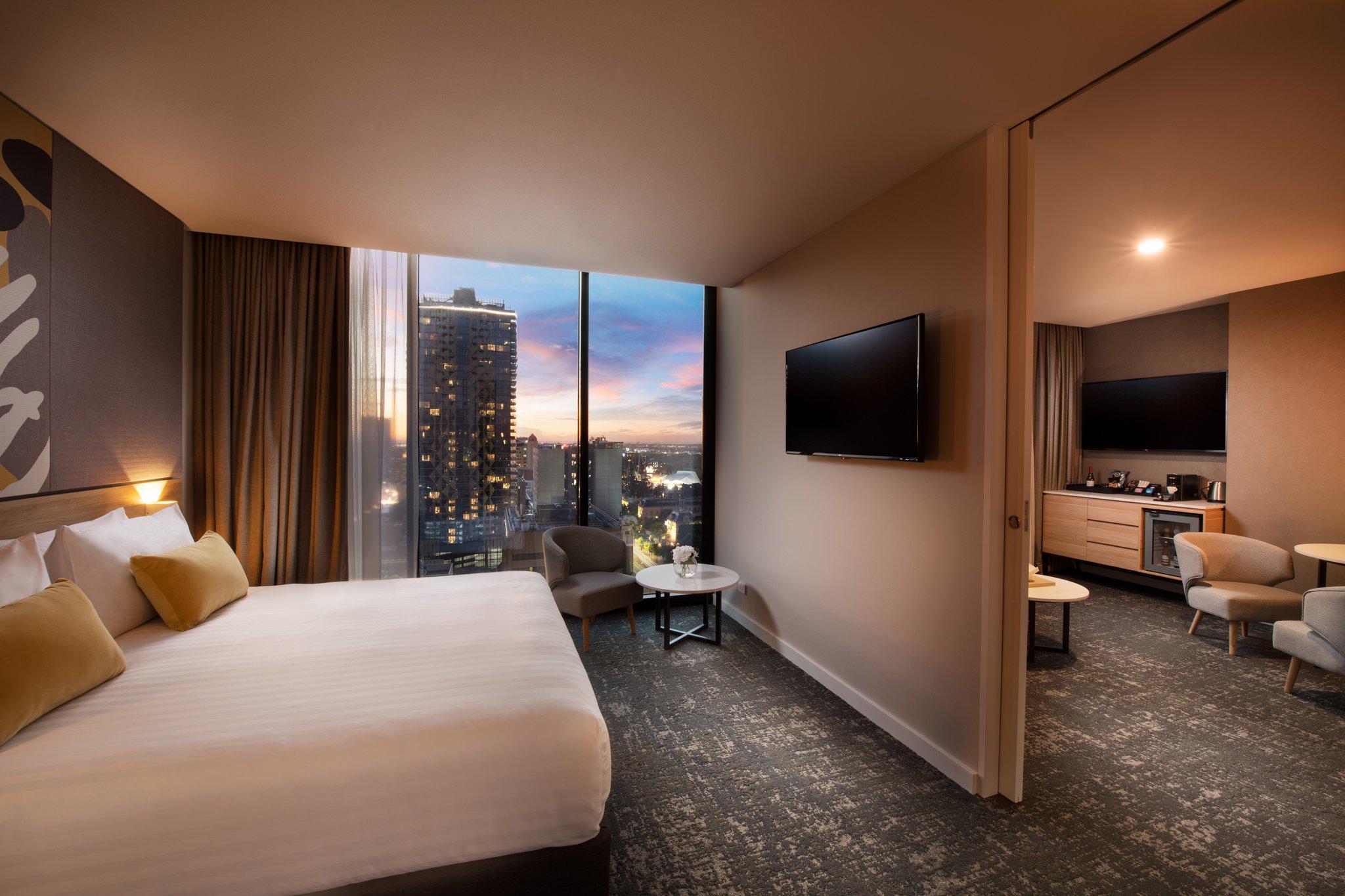 Фото Crowne Plaza by IHG Adelaide