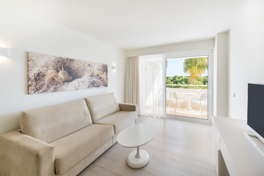 Фото Iberostar Waves Cristina