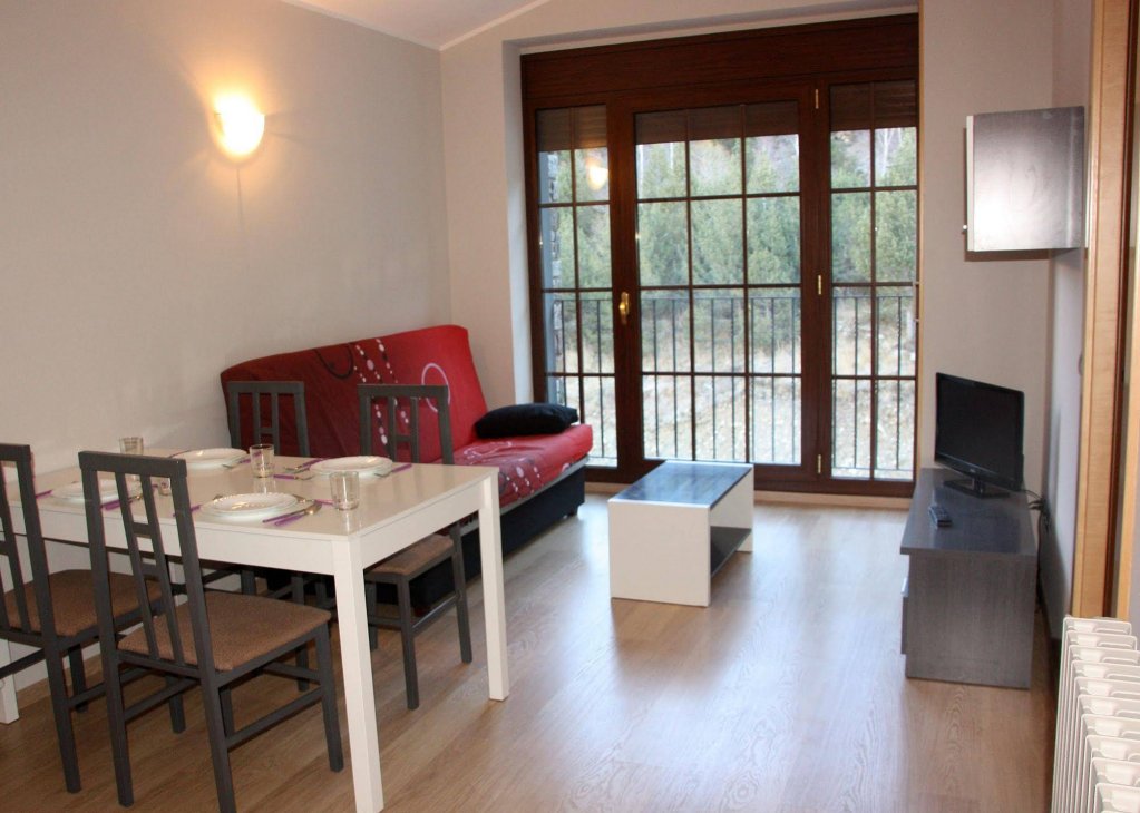 Фото Apartamentos Vaquers Mikka 3000