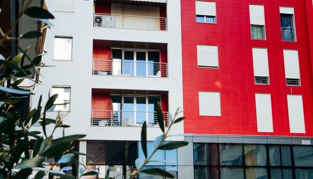 Фото The Rooms Apartments Tirana