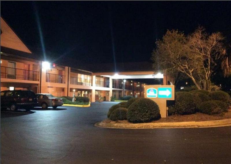 Фото Best Western Tallahassee-Downtown Inn & Suites