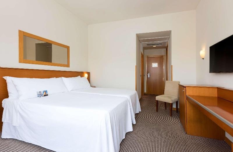 Фото Hotel Leon Camino Affiliated by Melia