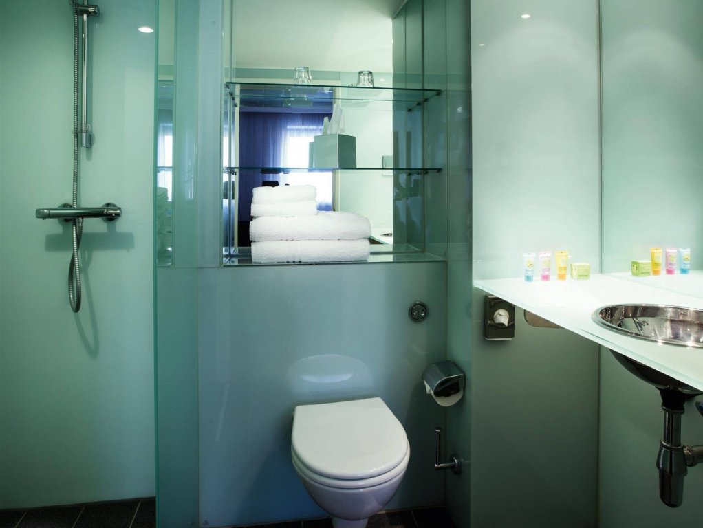 Фото Pentahotel Warrington