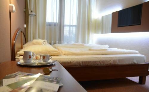 Гостиница Hotel Minerva в Мошонмадьяроваре