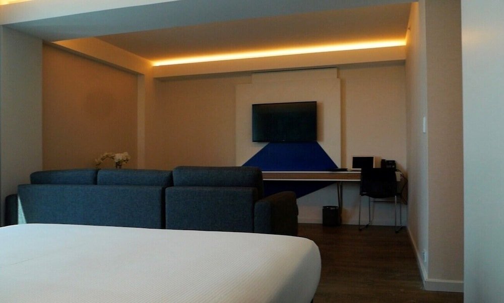 Фото Carnmore Hotel Christchurch