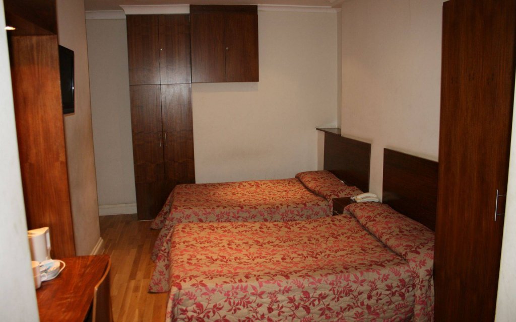 Фото Wedgewood Hotel