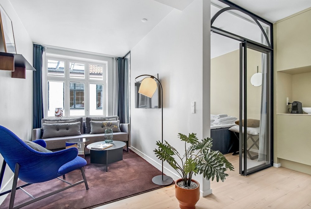 Фото Apēron Apartment Hotel