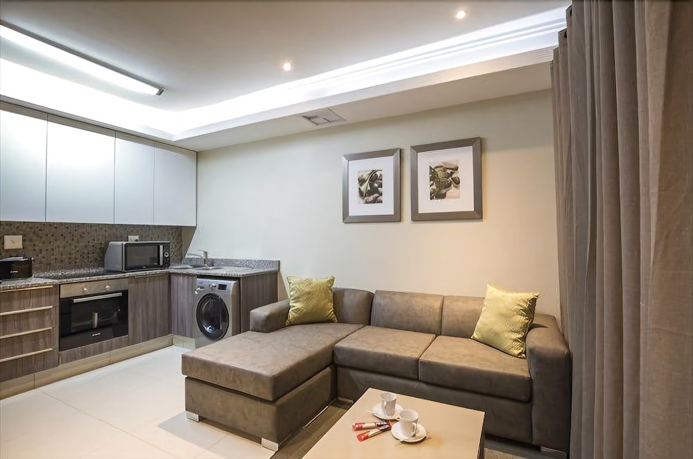 Фото Savannah Park Luxury Apartments