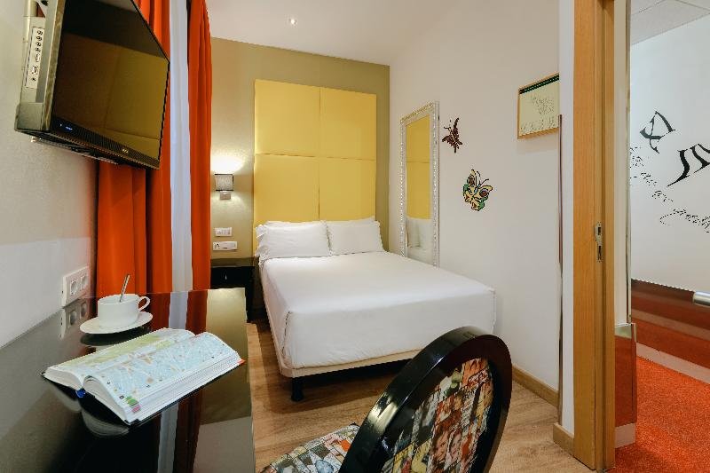 Фото Hesperia Barri Gòtic