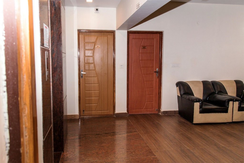 Фото FabHotel Millenium Stay Indiranagar