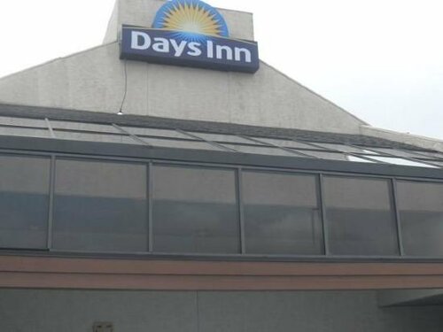 Гостиница Days Inn by Wyndham Maumee/Toledo