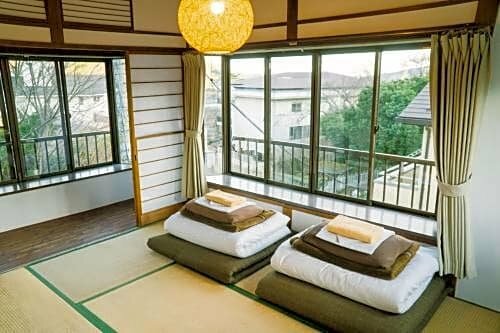 Хостел Onsen Guesthouse Hakone Tent в Префектуре Канагава