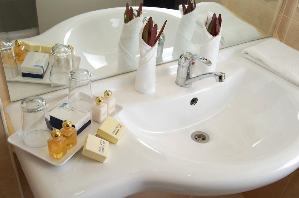 Фото Jerusalem Gate Hotel