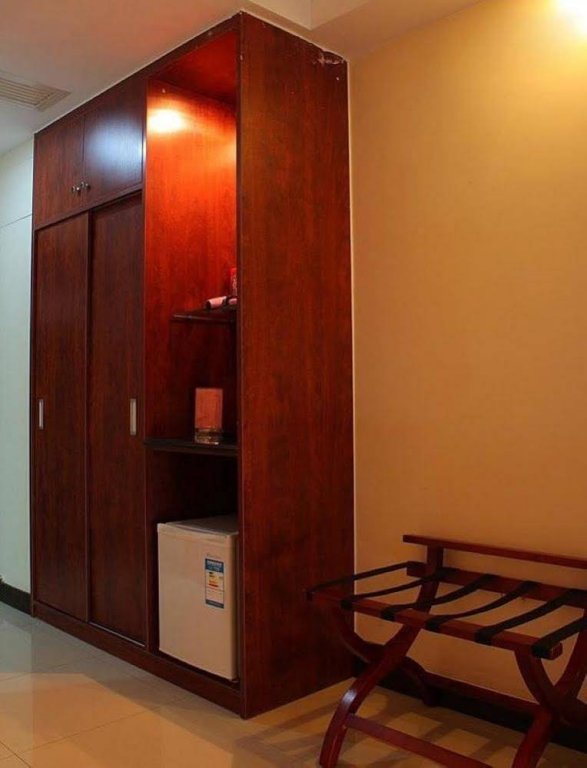 Фото Kaiserdom Hotel Huanshi East Road