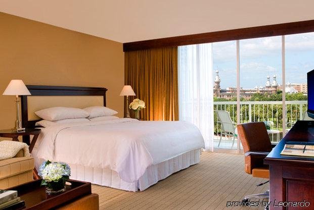 Фото Hotel Tampa Riverwalk
