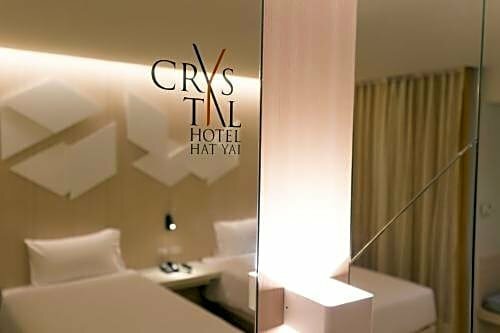 Гостиница Crystal Hotel Hat Yai в Хатъяй