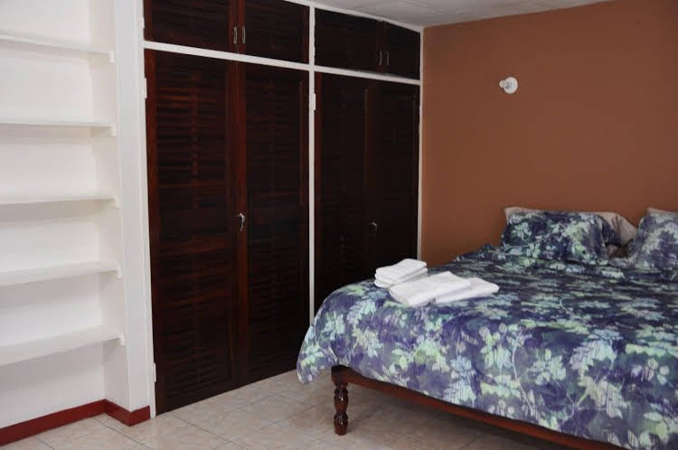 Фото New Kingston Luxury Apt The Bromptons