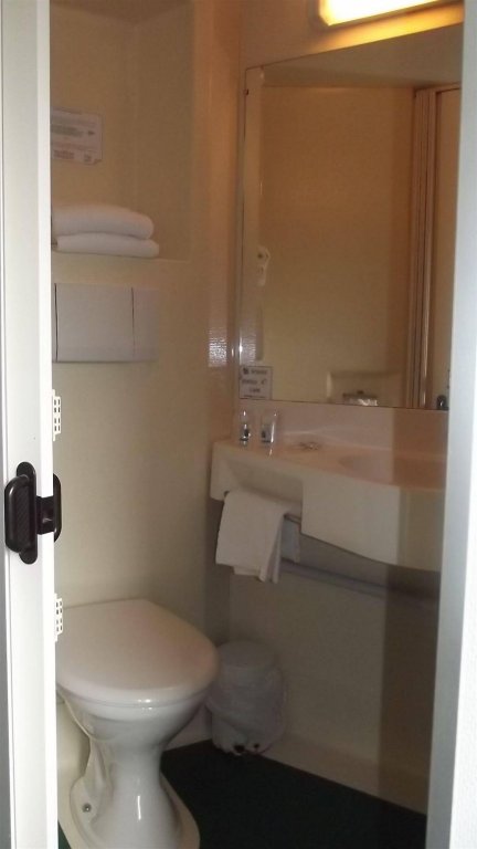 Фото Kyriad Direct Tours Sud - Chambray Lès Tours