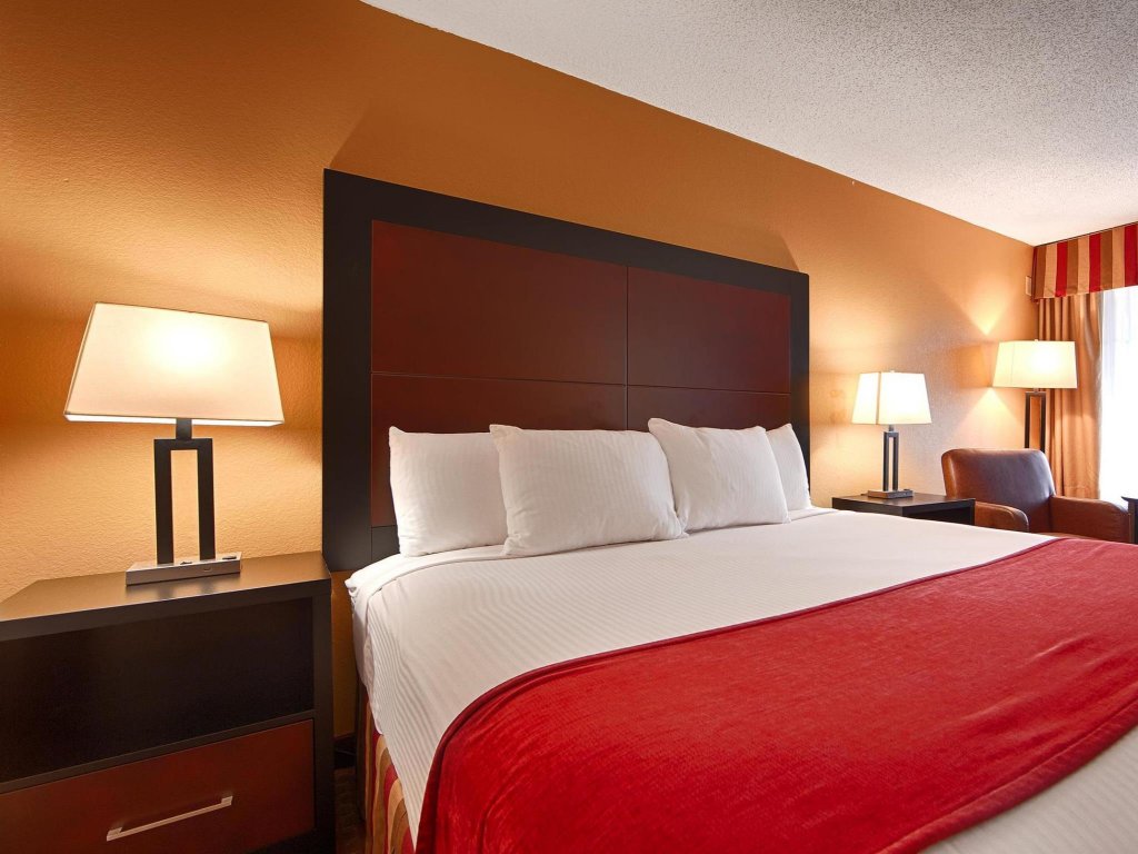 Фото Clarion Pointe