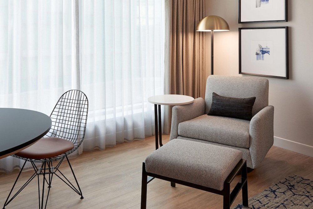 Фото Sheraton Gateway Hotel In Toronto International Airport