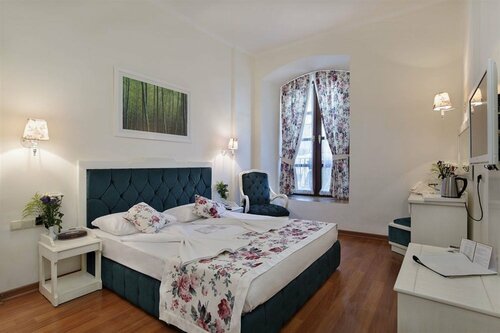 Гостиница ‪Adalya Port Hotel‬ в Калеичи