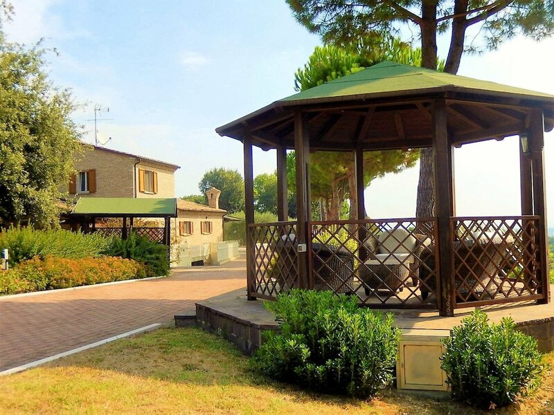 Гостиница Villa With 4 Bedrooms in Centinarola, With Wonderful sea View, Private Pool, Enclosed Garden Near the Beach