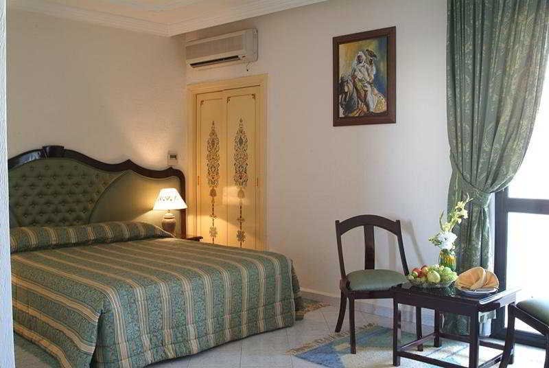 Фото Hôtel Fes Inn & SPA