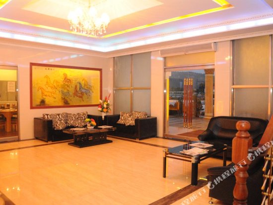 Фото Grand Hoyah Hotel