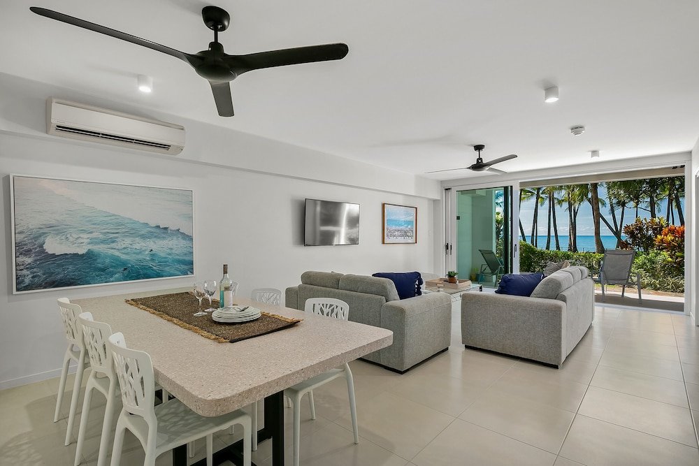 Фото Beachfront Apt In Alamanda Beachfront Resort 25