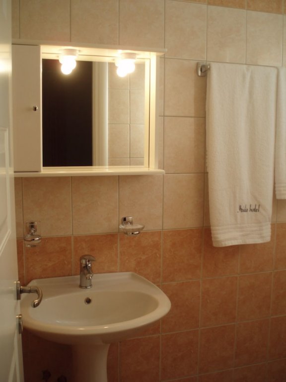 Фото Hotel Irida