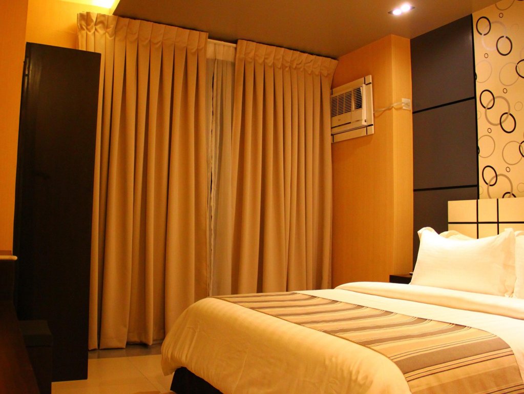 Фото Eloisa Royal Suites