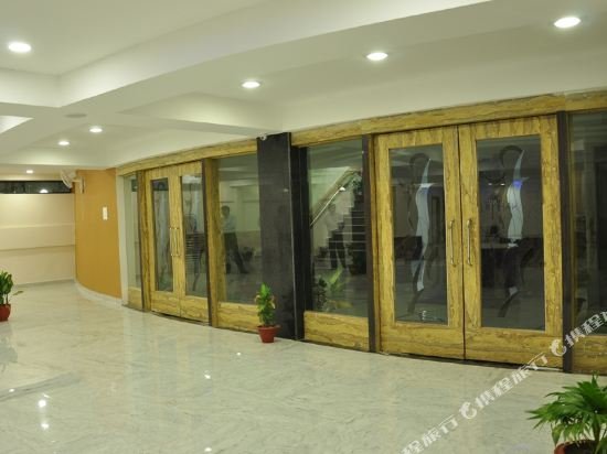 Фото Tiger Inn Hotel