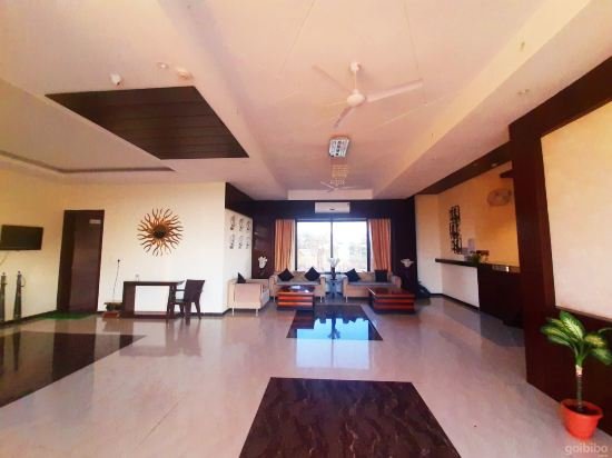 Фото Hotel Lavanya Palace