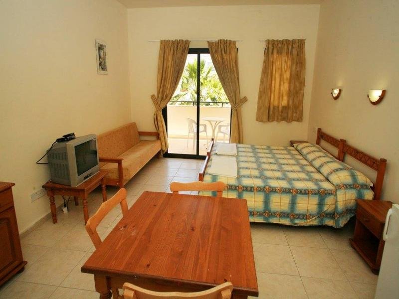 Фото New York Plaza Hotel Apartments