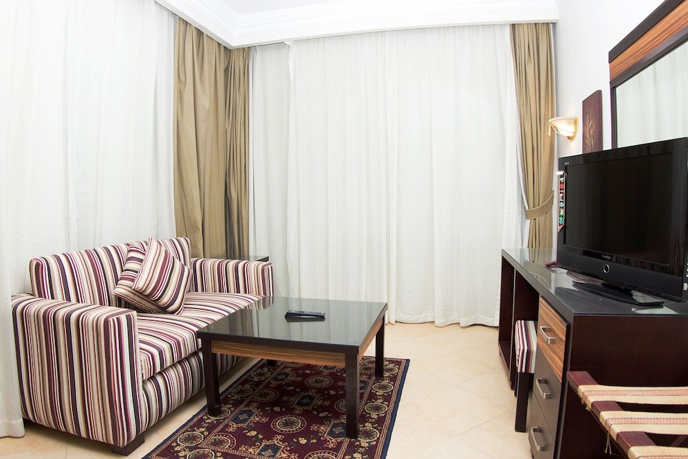 Фото Pyramisa Sunset Pearl Hotel & Apartments