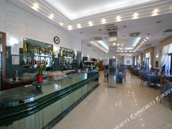 Фото Hotel Riva del Sole