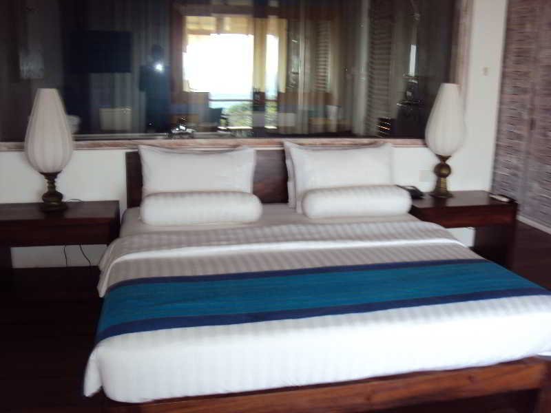 Фото Roman Beach