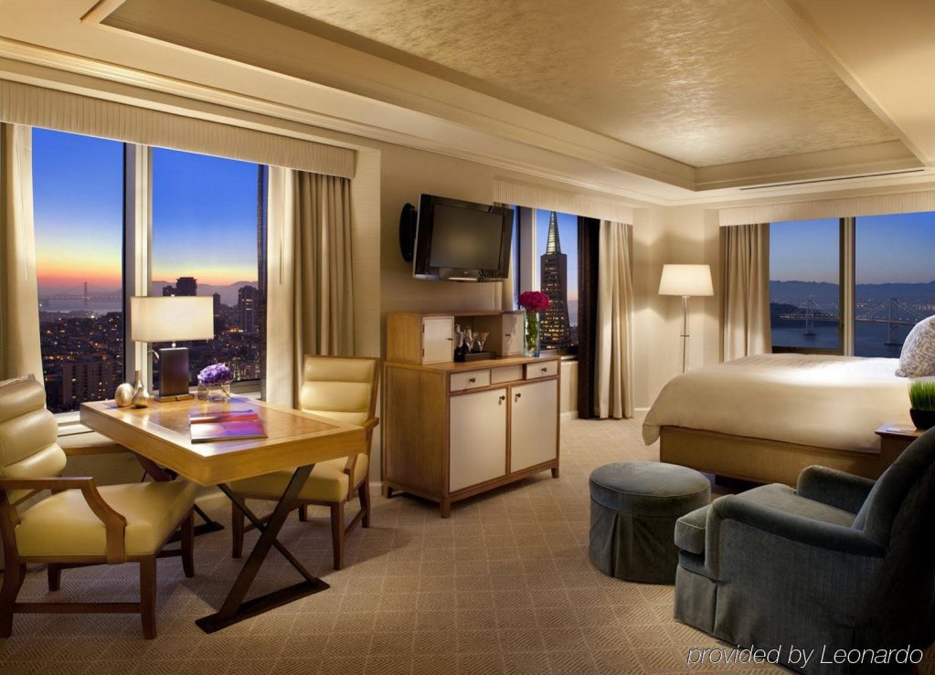Фото Four Seasons Hotel San Francisco at Embarcadero