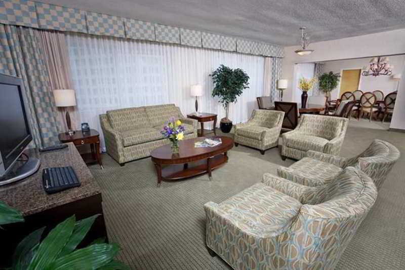 Фото DoubleTree by Hilton Hotel St. Paul Downtown