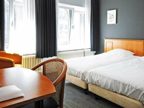 Гостиница Hotel St. Lambert