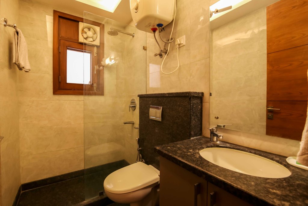 Фото Woodpecker Service Apartments Green Park