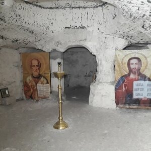 Schmarne caves (Belgorod Region, Starooskolskiy gorodskoy okrug, Dolgopolyanskaya selskaya territoriya), landmark, attraction