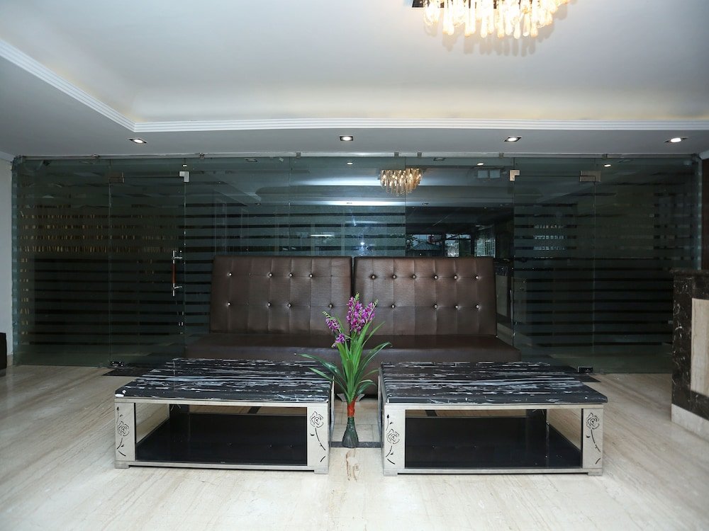 Фото Oyo 16550 Hotel Kenil Star