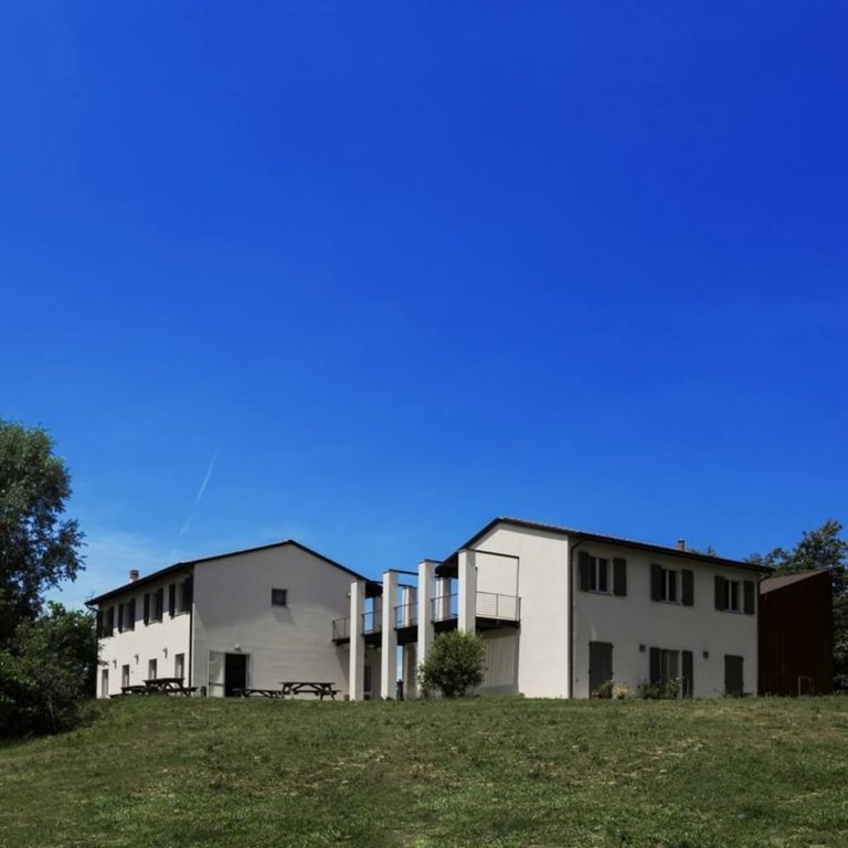 Фото Cascina Monte Diviso