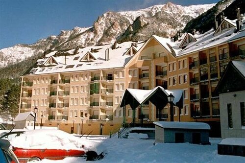 Гостиница Altur 5 Jaca