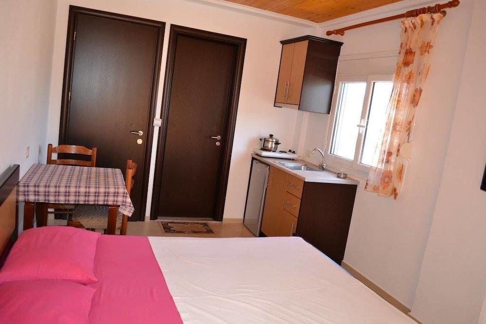 Фото Relax Apartments Ksamil