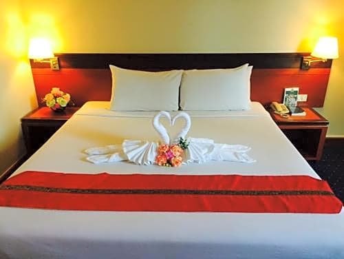 Фото Hadyai Golden Crown Hotel