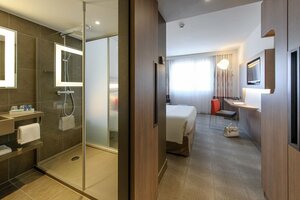 Гостиница Novotel Basel City