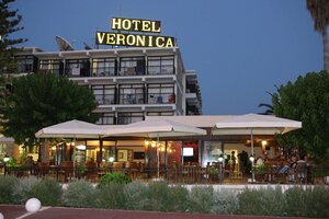 отель Veronica Hotel